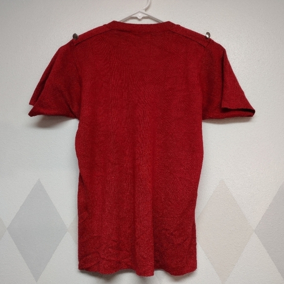 that's me! red lightweight short sleeve sweater - Picture 2 of 10